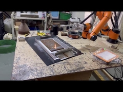 6 Axis Robot อัตโนมัติ 100w กระเป๋าเดินทาง พกพา ไฟเบอร์เลเซอร์เครื่องล้าง